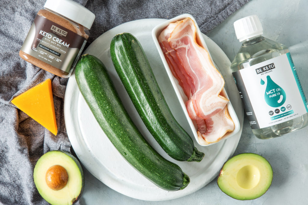keto zucchini and avocado suppe 1